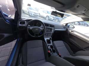 VW GOLF 7 HATCHBACK BENZINA  posibilitate rate fără avans — miniatura 7