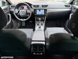 Skoda Superb 2.0 TDI DSG Style — miniatura 8
