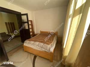Apartament la casa cu 2 camere decomandate curte comuna central Sibiu — miniatura 6