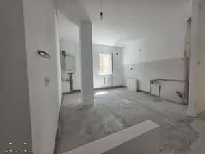 Apartament 3 camere etajul 2 renovat — miniatura 3