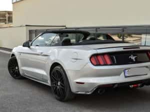 Vand Ford Mustang cabriolet  ,motor 3.7 , model SUA — miniatura 3