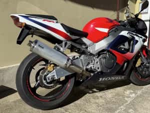 Honda CBR 929 RR- Pret fix pana in 20.04 — miniatura 4
