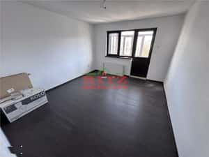 Nou! Ap. 4 cam. S=73 mp, et. 3, zona Zahana! — miniatura 3