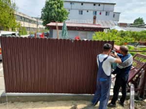 Garduri din sipca metalica, panou stil jaluzele, tabla, plasa si BCA — miniatura 5