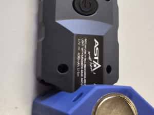 Lanterna led acu mare.Rezista impact+apa+ulei-antigel lumina 600LM — miniatura 3