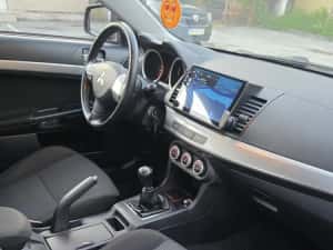 Mitsubishi Lancer 2009 66.00km 1.5 benzină Navi Android Waze Youtube Rate / Cash / buyback — miniatura 8