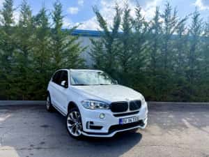 Vând BMW X5 2.5Sd/Alb Perlat/Aero-Pack/ Panoramic/ Virtual cockpit/Line-Side Assist — miniatura 3
