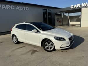 Volvo V40 Ocean Race/panorama/camera/distronic/lane/side/190cp/rate/garantie — miniatura 3