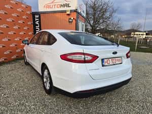 FORD MONDEO ECONETIC BERLINA CULOARE ALB AN 2015 — miniatura 4