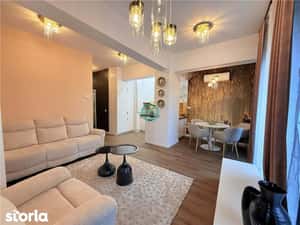 Inchiriez apartament cu 3 camere, mobilat lux, zona ultracentrala ! — miniatura 5
