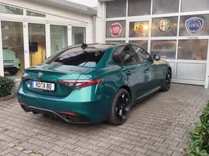 Alfa Romeo Giulia Tributo Italiano Q4, model 2025 — miniatura 3