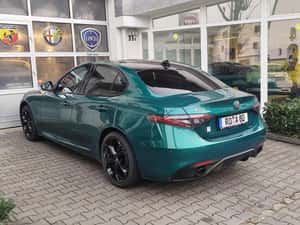 Alfa Romeo Giulia Tributo Italiano Q4, model 2025 — miniatura 5