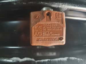 Senzori presiune noi pt jante ,originali,VW,MERCEDES,OPEL, — miniatura 8
