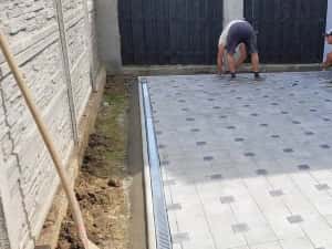Pavaje si pavele din beton model antiderapant Oferim montaj transport — miniatura 4