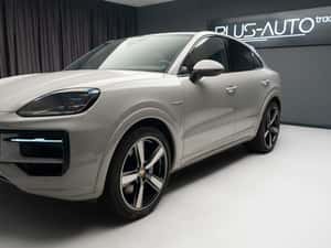 Porsche Cayenne Hibrid 2024 — miniatura 2