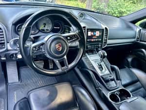 Vand Porsche Cayenne S - 420 CP; full — miniatura 6