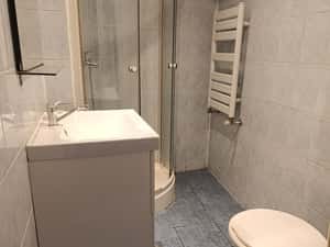 Apartament 1 camera la 12 minute Metrou Academia Militara, Marriott — miniatura 6