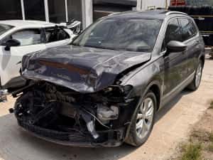 VW Tiguan 2.0 TDI DSG Panoramic 2018 avariat — miniatura 2