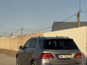Mercedes-Benz GLE 350d 4Matic 9G-Tronic — miniatura 4
