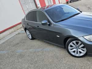 BMW seria 3 an 2010 — miniatura 3
