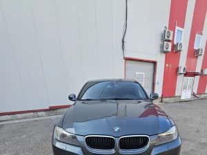 BMW seria 3 an 2010 — miniatura 7