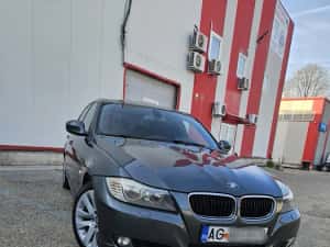 BMW seria 3 an 2010 — miniatura 10