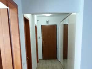 Inchiriez apartament cu 2 dormitoare, mobilat si utilat, central — miniatura 3