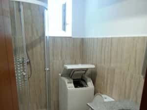 Inchiriez apartament cu 2 dormitoare, mobilat si utilat, central — miniatura 4