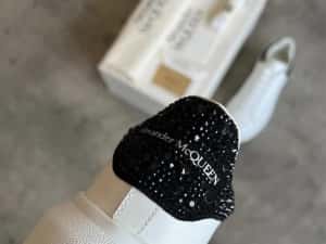 Adidasi Mcqueen Crystal albi negri — miniatura 2