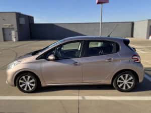 Peugeot 208 1.4 – Automată – 2013 – Euro 5 – Înmatriculată — miniatura 3