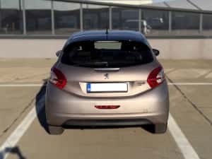 Peugeot 208 1.4 – Automată – 2013 – Euro 5 – Înmatriculată — miniatura 4