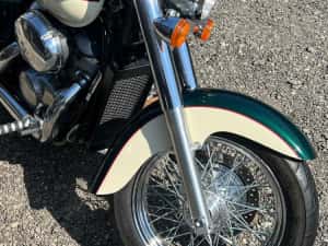 Moto Honda Shadow VT750C — miniatura 6