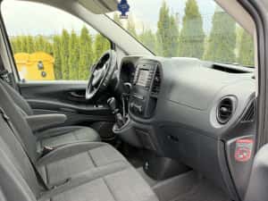 Mercedes Vito-2017-116 Cdi //2.2  163 cai//Webasto/ Ac/ navi/ Bt/ comenzi volan/ cârlig/ 3 locuri/ dubă — miniatura 6