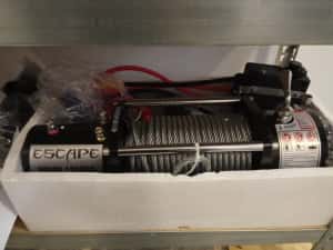 Troliu electric ESCAPE - 12.000 lbs ( ~ 5.440 kg) pentru platforme aut — miniatura 3