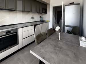 Apartament 3 camere modern, mobilat nou, 2 bai, etaj 5 cu lift – gat — miniatura 4