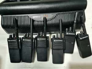 Statii MOTOROLA DP4400 Digitale.uhf. — miniatura 1