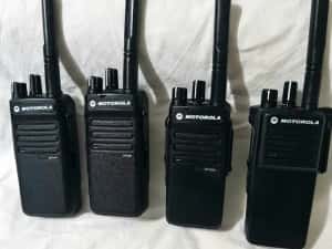 Statii MOTOROLA DP4400 Digitale.uhf. — miniatura 3