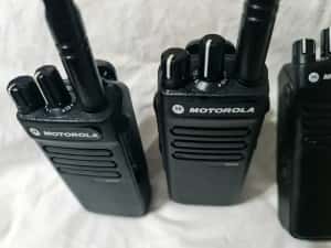 Statii MOTOROLA DP4400 Digitale.uhf. — miniatura 4