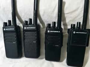 Statii MOTOROLA DP4400 Digitale.uhf. — miniatura 10