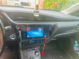 Vând Toyota Auris Hybrid, an fabricație 2017, motor 1.8. — miniatura 8