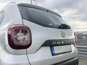 Dacia Duster, motorizare 1.6 benzina 114 CP, tractiune fata — miniatura 4