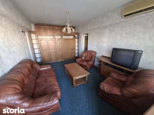 B-dul Unirii (ultracentral)–apartament cu 4 camere, 2 bai, balcon mare — miniatura 5