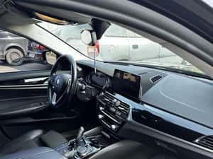 BMW 520d xDrive (AWD) 2018, 272.000 km, impecabil — miniatura 3