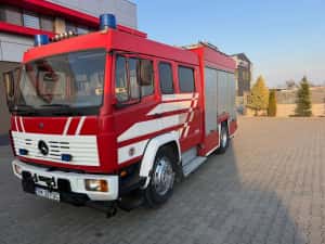 Mașina de Pompieri Mercedes, echipata și înmatriculată, 3000 Litri — miniatura 3