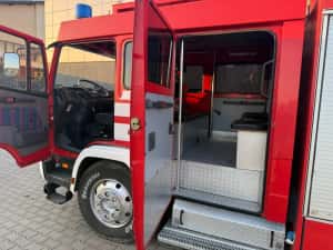 Mașina de Pompieri Mercedes, echipata și înmatriculată, 3000 Litri — miniatura 7