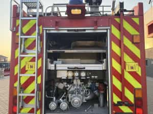 Mașina de Pompieri Mercedes, echipata și înmatriculată, 3000 Litri — miniatura 8