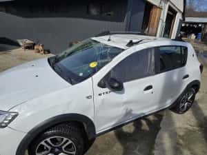 Sandero Stepway  1.0 tce GPL 2020/11 usor avariat Lovit — miniatura 7