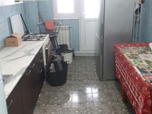 Apartament 2 camere Port et2/4 ,centrala ,2 Balcoane 68 000 euro — miniatura 4