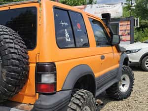 Mitsubishi Pajero 1997 - 8.800 EUR — miniatura 2