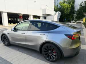 Tesla Model Y Performance AWD / 2023 / pompa de caldura / TVA deductibil / garantie — miniatura 4